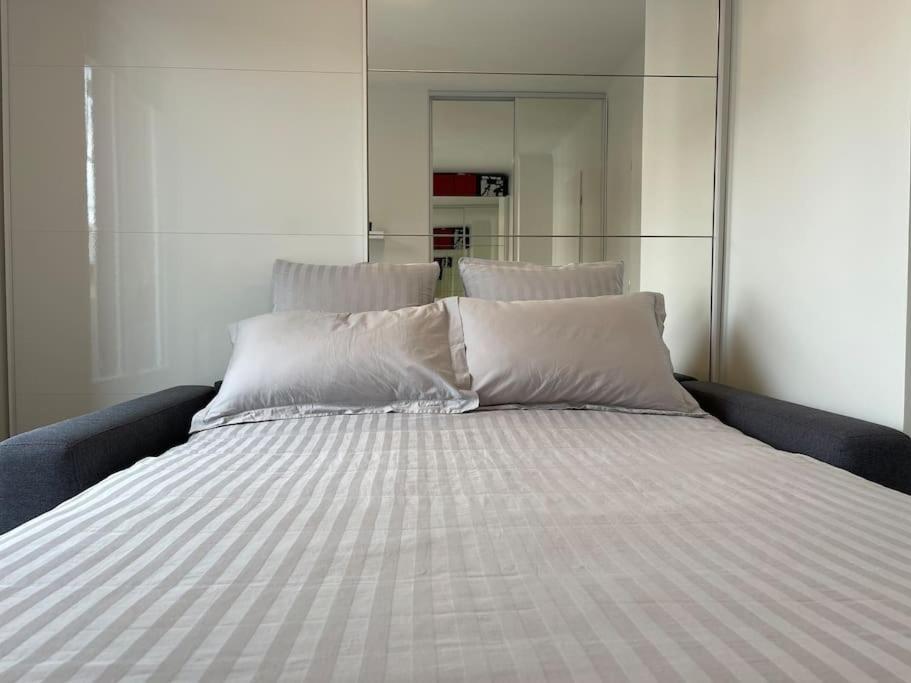 Appartement T3 En Centre-Ville De โทนง-เลส์-แบงส์ ภายนอก รูปภาพ