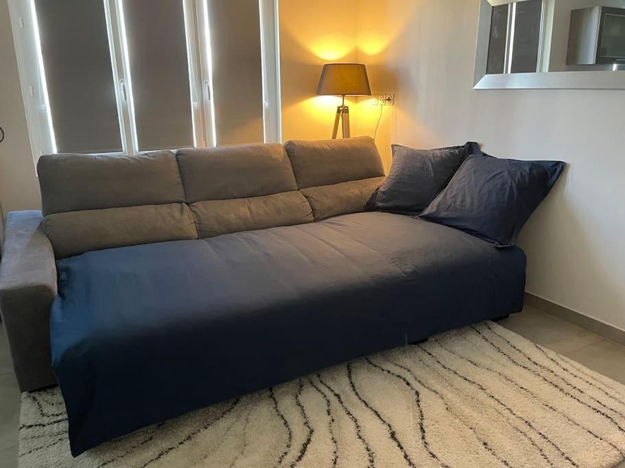 Appartement T3 En Centre-Ville De โทนง-เลส์-แบงส์ ภายนอก รูปภาพ